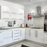 Beautiful Seafront With Private Balcony & Bbq By 360 Estates Apartamento Pietà