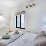 Beautiful Seafront With Private Balcony & Bbq By 360 Estates Appartement Pietà