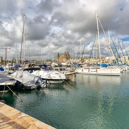 Lejlighed Beautiful Seafront With Private Balcony & Bbq By 360 Estates