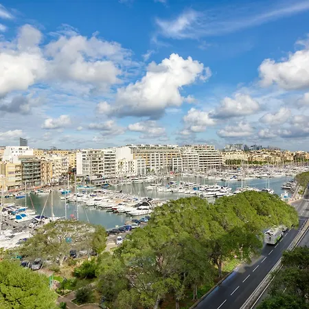 Beautiful Seafront With Private Balcony & Bbq By 360 Estates Pietà