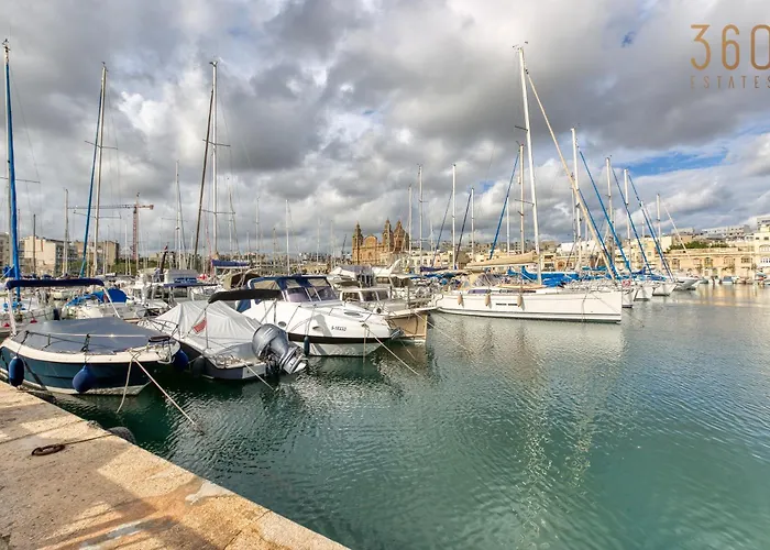 Apartament Beautiful Seafront With Private Balcony & Bbq By 360 Estates