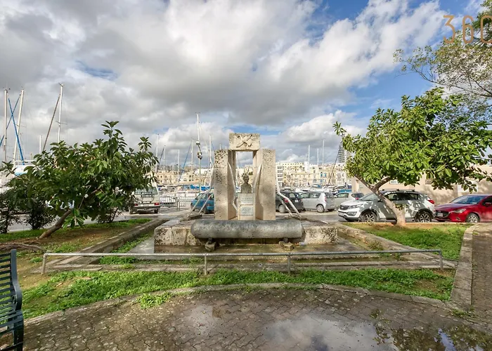 Beautiful Seafront With Private Balcony & Bbq By 360 Estates Pietà