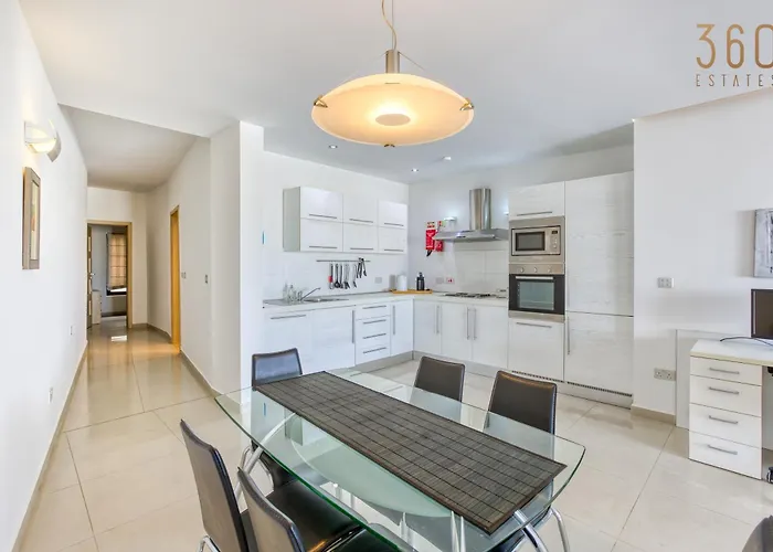 Beautiful Seafront With Private Balcony & Bbq By 360 Estates アパート Pietà