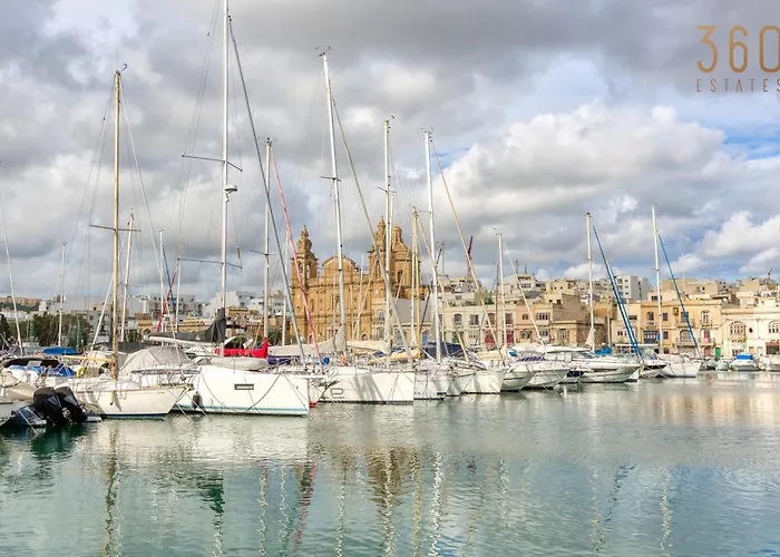 Apartament Beautiful Seafront With Private Balcony & Bbq By 360 Estates Pietà